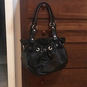 B. Makowsky black leather purse